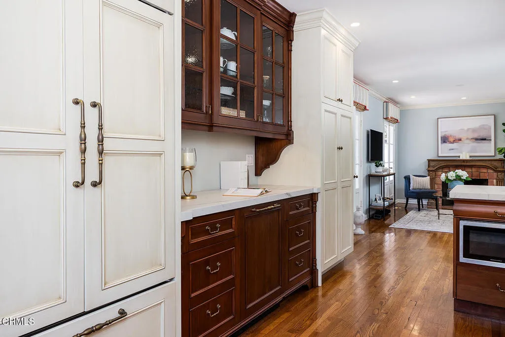 741 Burleigh Drive, Pasadena, California 91105 home-pic-15